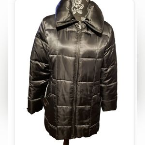 Black puff jacket. Sz Med Really cute! Wish it would fit me!